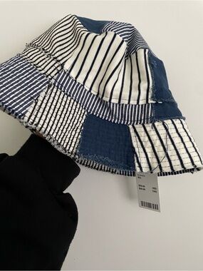 228 Striped Patchwork Bucket Hat in Navy & White